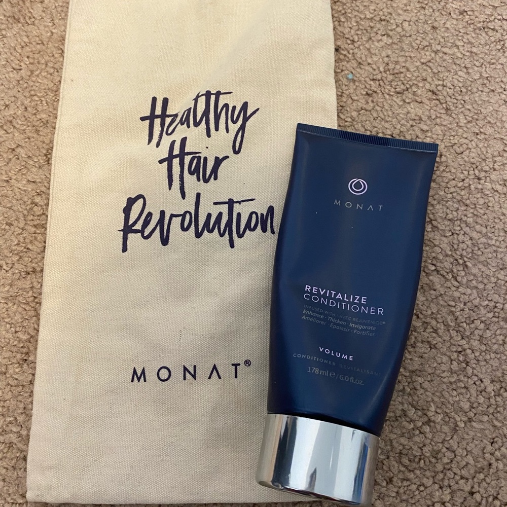💜MONAT